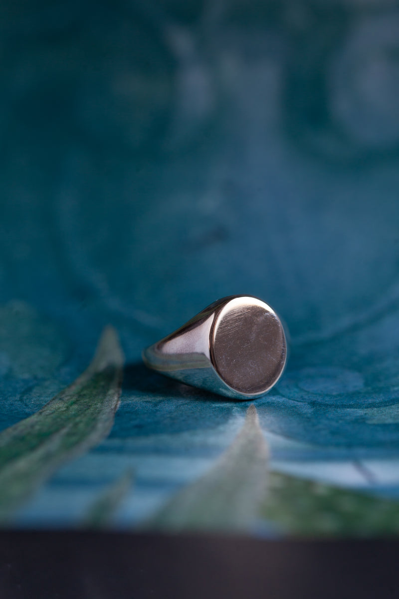 Oval Traditional Signet Ring