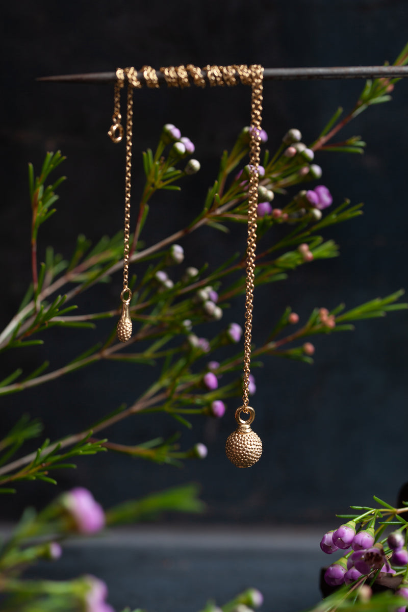 Spotted Ball and Chain Pendant Necklace